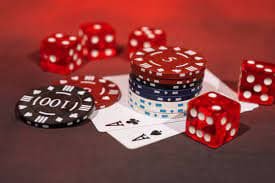 Live chat interface on indotogel chat platform showing agent response window